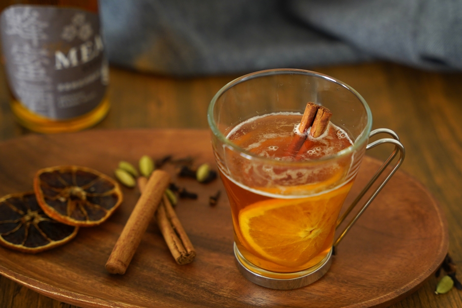 ・50℃くらいのお燗でホットミードに。 スパイスを入れてもGood