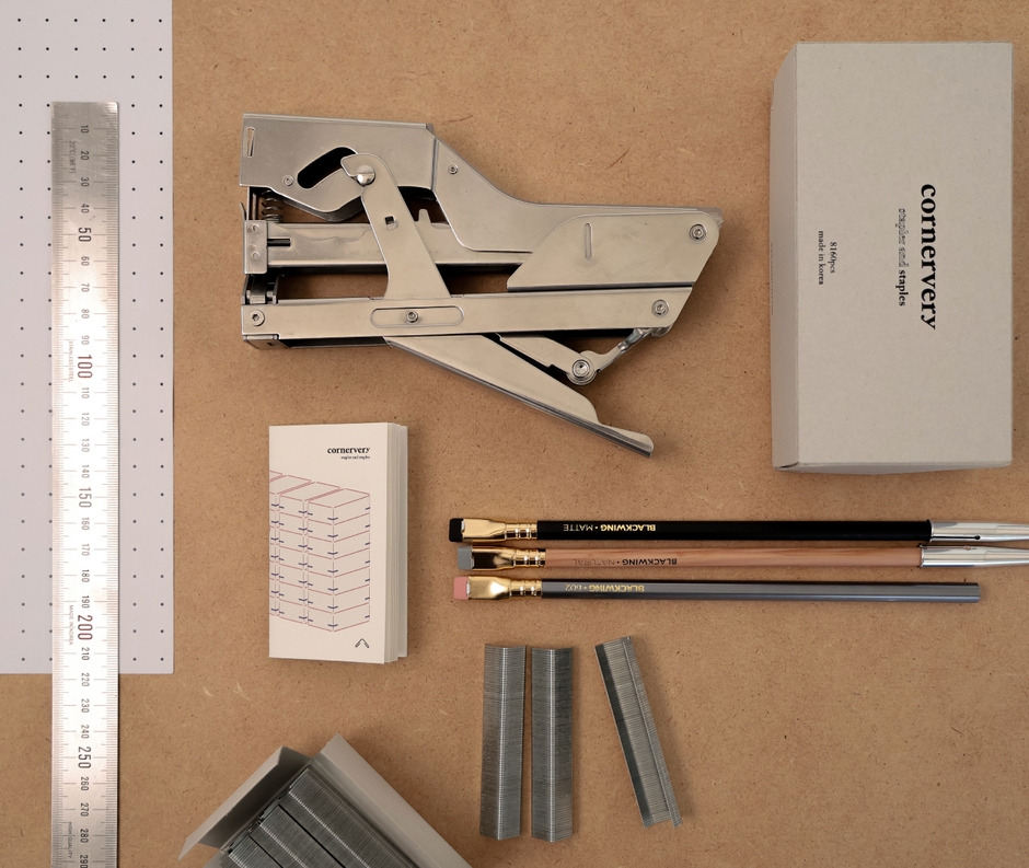 ボックスを製作する様子(4)