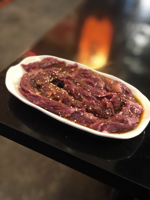 三代目おおばかもん:旨塩だれ牛カルビと特製醤油だれ牛カルビ