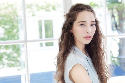 ニューボーンイメージモデル:園田ケリーさん