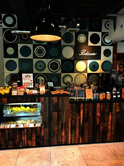 Cafeではおいしいコーヒーを