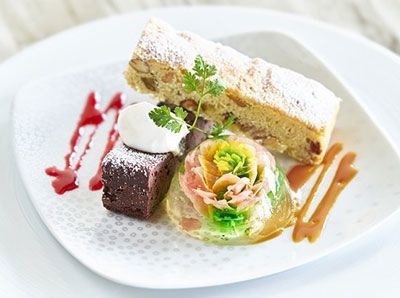 「花めぐり」コラボスイーツ(一例)