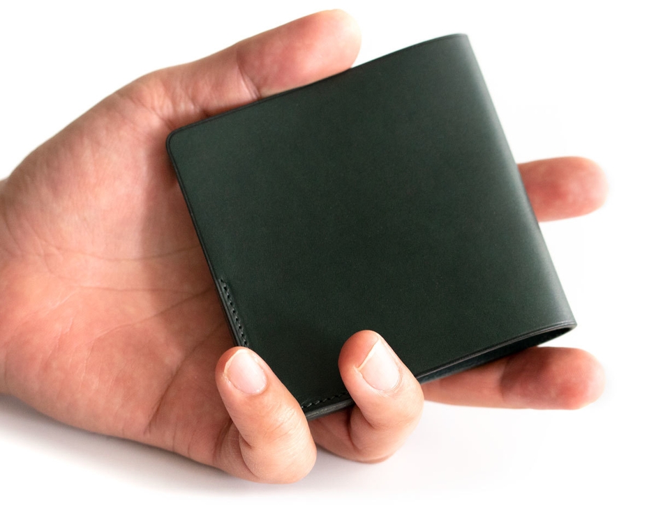 手のひらサイズのコンパクトさ