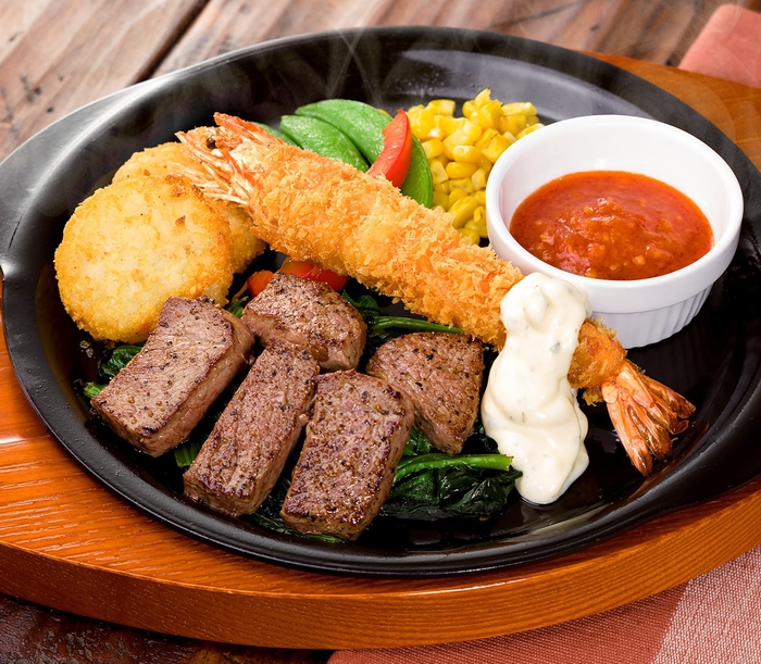 イチボのカットステーキ&有頭海老フライ