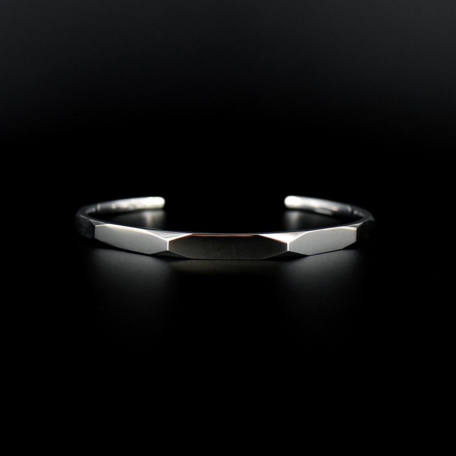 Clan Bangle -クランバングル- Light