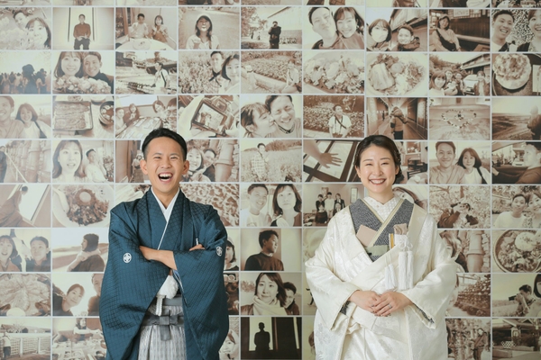 思い出の写真に包まれて"今の笑顔"が一層輝く!