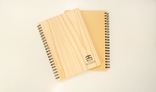 25周年を迎えるユニインターネットラボ株式会社　 日本の森林の維持に貢献できる「樹のリングノート」をプレゼント