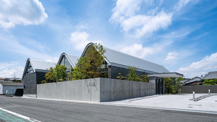 デザインアワード2024非住宅部門銅賞〈木下医院〉設計：平野玲以建築設計事務所 / 撮影：小川重雄