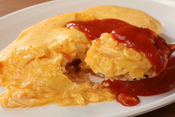 ふわふわとろ~り卵が特徴のプレーンオムライス