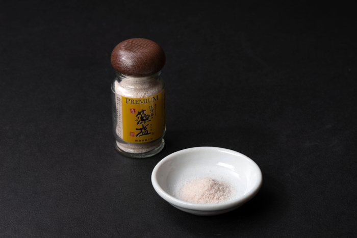 藻塩で食べるとんかつ