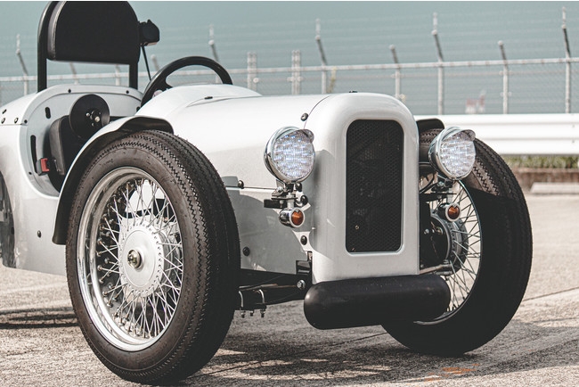 カラー:シルバー