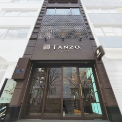 5か月待ちの鍛造専門結婚指輪・婚約指輪ブランド 『TANZO.』名古屋・栄にGRAND OPEN！