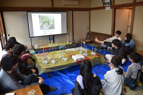 子どもたちが命名した名前をクイズ形式で発表