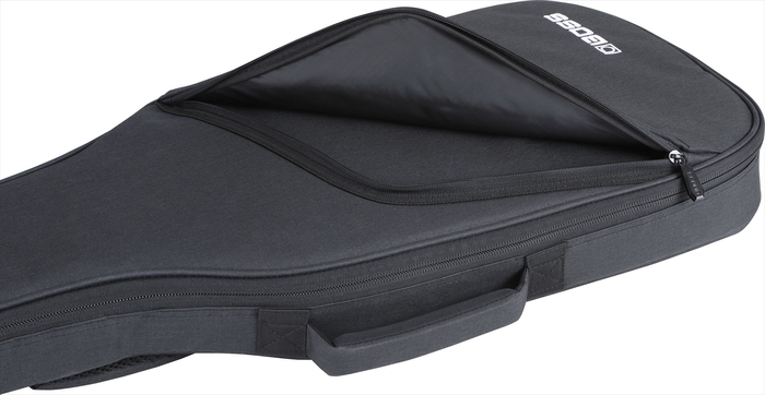 『CB-EG01』の大型ポケットとハンドル部