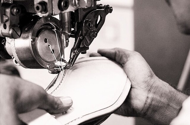 靴職人がお作りします。