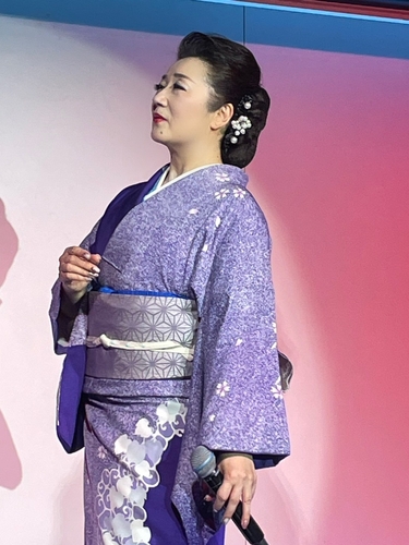 “歌う看護師” 入山アキ子の新曲「江差恋女」が週間USEN HIT 演歌/歌謡曲ランキング第1位を獲得!看護師視点で届ける“心と体を元気にする歌声”が全国で大反響! 2