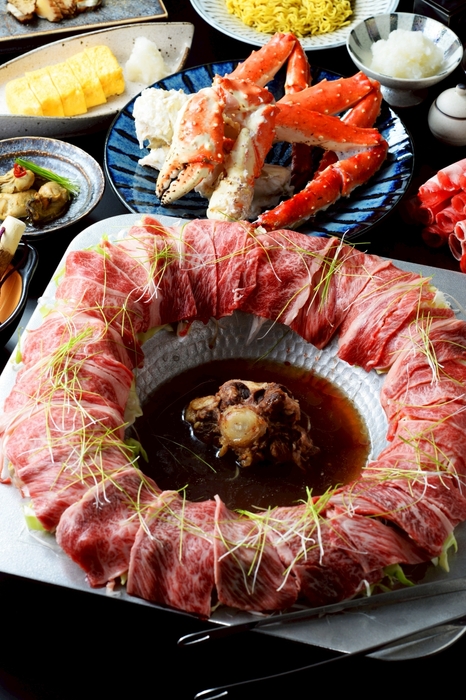 道産和牛や厳選ラム肉を使った「北海道牛羊鍋」