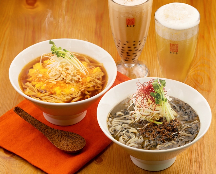 『黒胡麻担々麺』、『鶏と生姜の酸辣湯麺(スーラータンメン)』