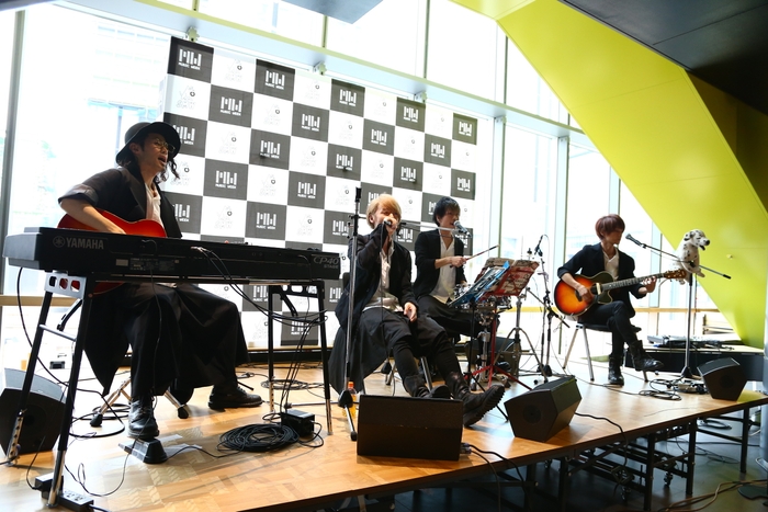 Thinking Dogsミニライブ&特典会