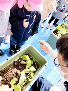 さわってみようかな・・・