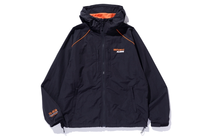 ナイロン・フード・ジャケット(表)