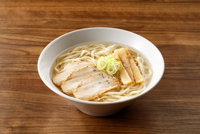 会津らぁ麺うえんで監修　塩らぁ麺