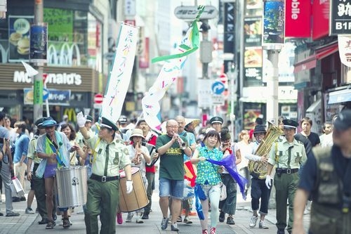 昨年第2回「渋谷ズンチャカ!」センター街パレード