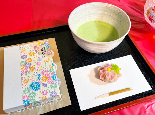 抹茶と和菓子のセットイメージ