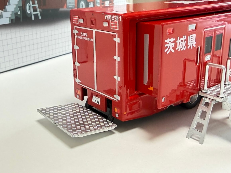 リアゲートも開閉します(扉は開閉しません)