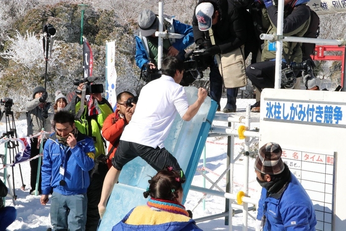 氷柱しがみ付き競争（2019年1月27日撮影）