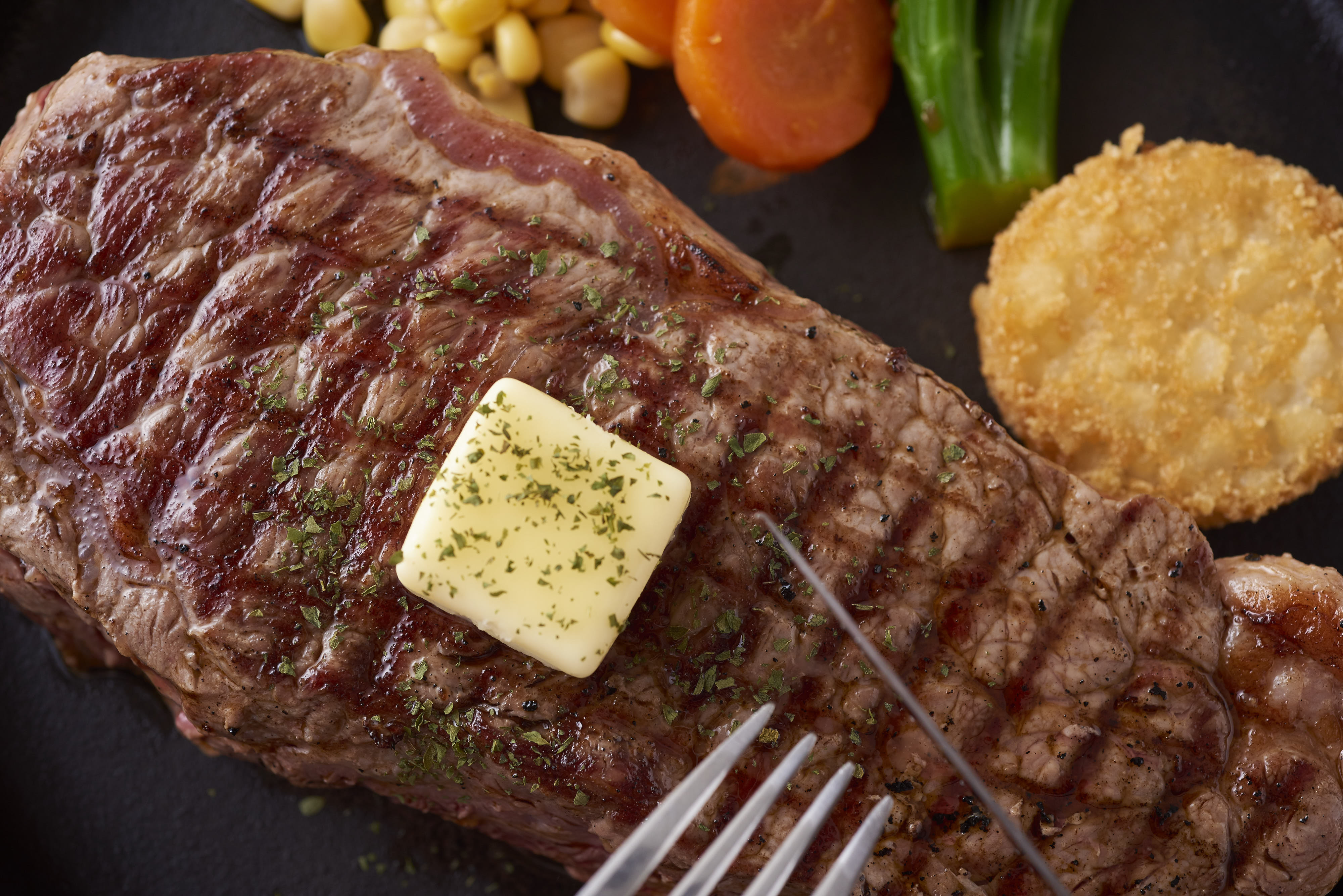 地元の美味しい赤城牛を使ったステーキ、ハンバーグなどを楽しめる伊香保温泉周辺のカフェレストラン『Cafe&DiningBar Vingtie』の情報をFindグルメで公開