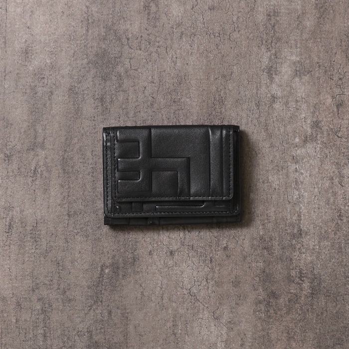 3つ折り財布¥19,800(税込)