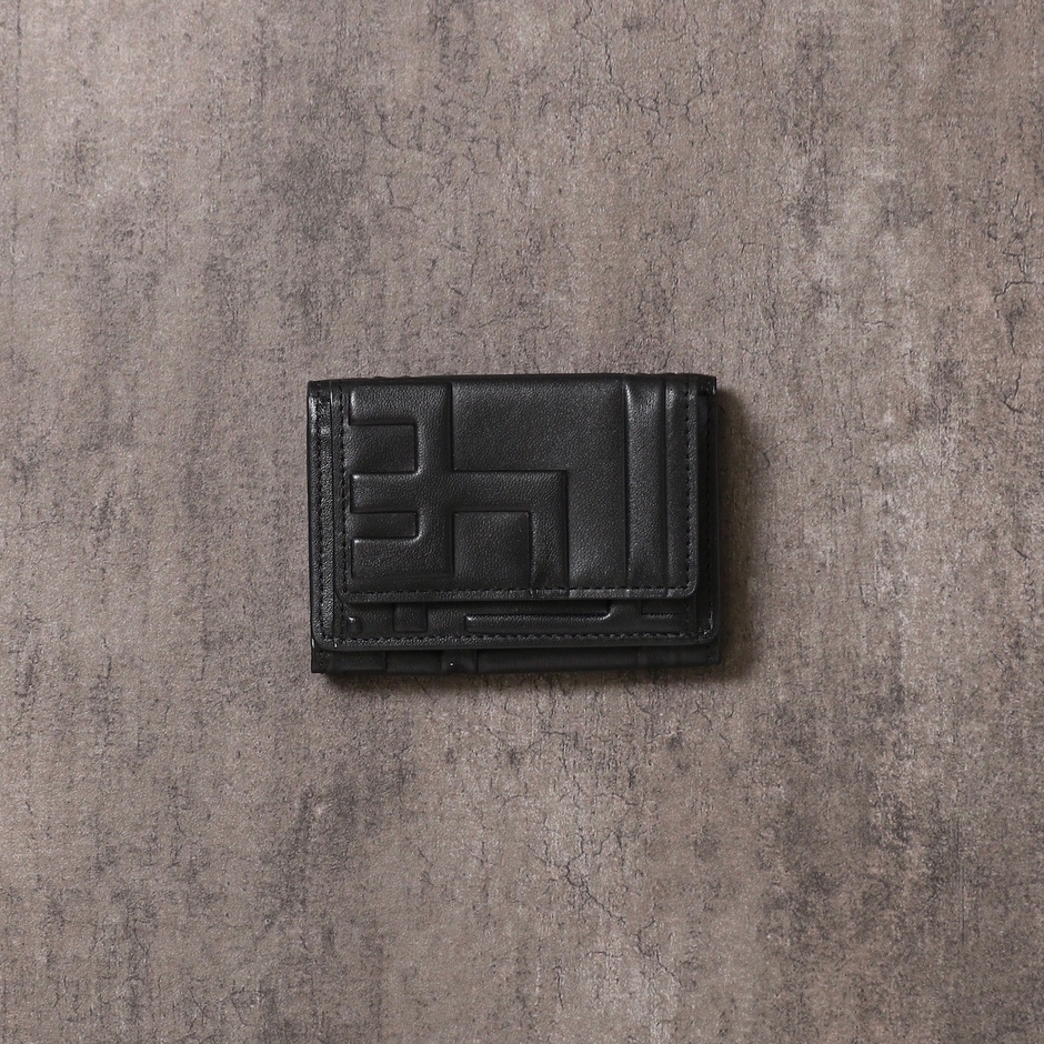 3つ折り財布¥19,800(税込)