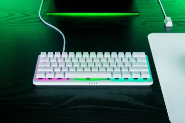 光学式スイッチ採用のラピッドトリガー搭載キーボード　 Razer Huntsman V3 Pro Miniにホワイトカラーが新登場　 2025年3月21日(金)より予約開始