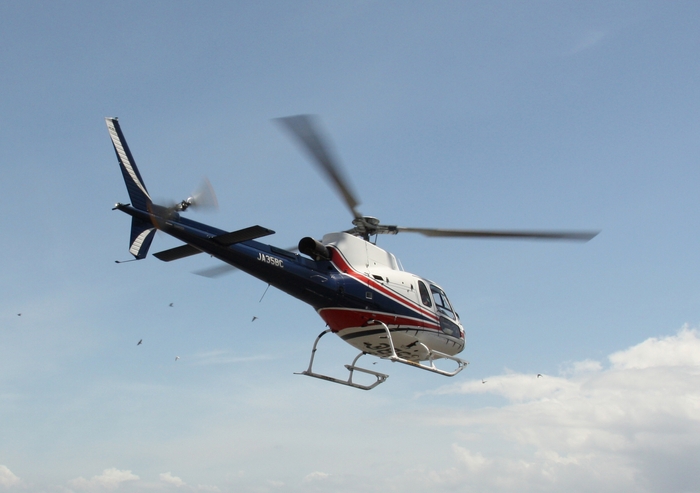 空の教室_ヘリコプター