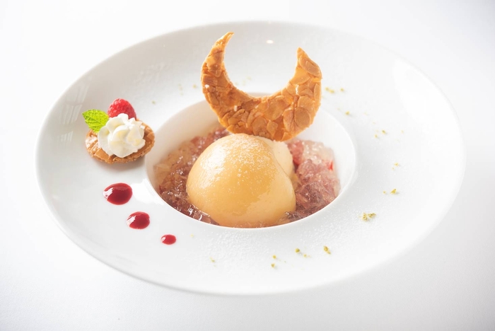 福島県の桃を使ったピーチメルバ　ミュゼスタイル