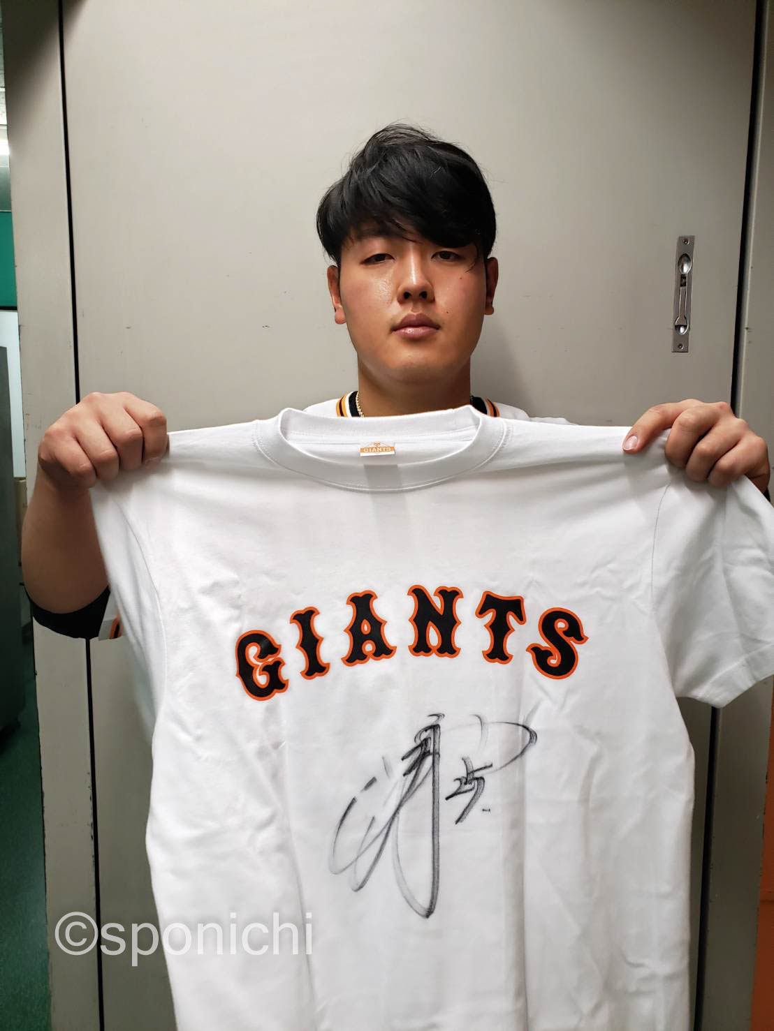 ジャイアンツ 岡本和真 オリジナルTシャツ CLUB GIANTSデー