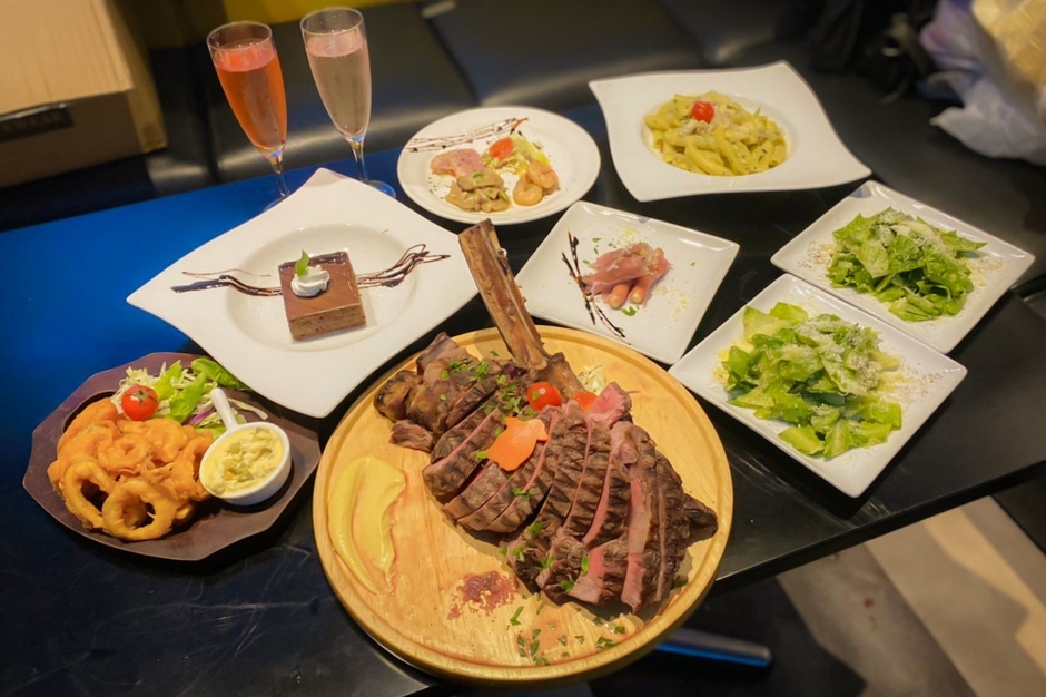 クリスマス　肉メインコース