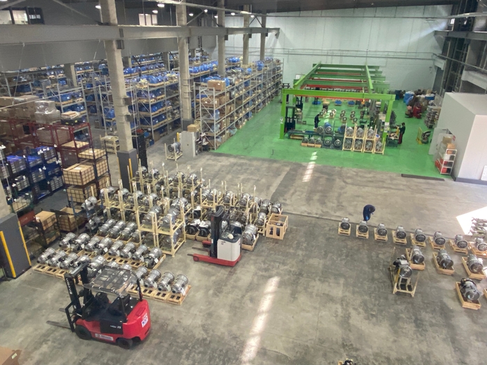 アリソン新物流センターでは、出荷量をこれまでの月間1,000台から1,400台に増加し、あわせて作業エリアを29%拡大しました