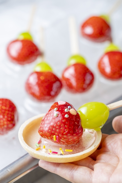 いちご飴づくり体験2 ※写真はイメージです