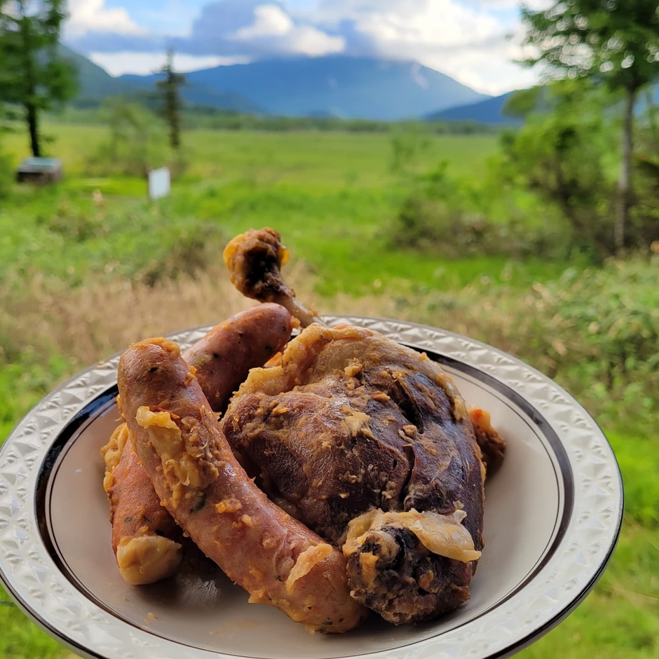 骨付き鴨肉  カスレ