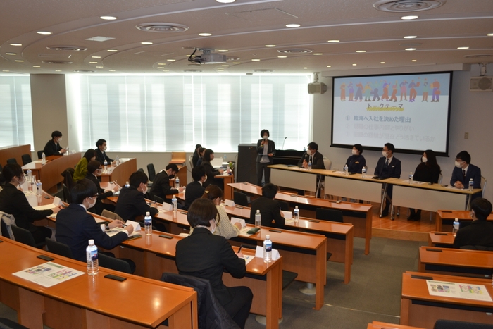 「アルムナイサークル」の様子