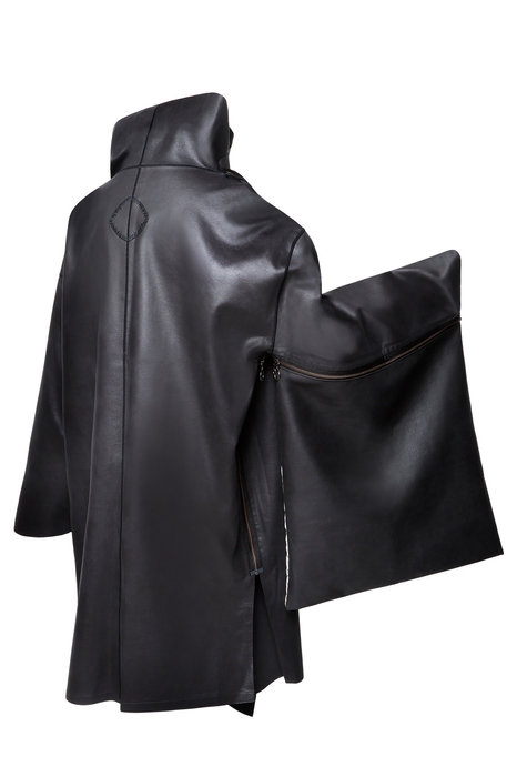 クッションカバーをキモノ袖として使用した例(背面)1