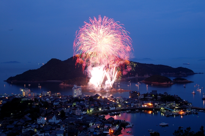 福山鞆の浦弁天島花火大会