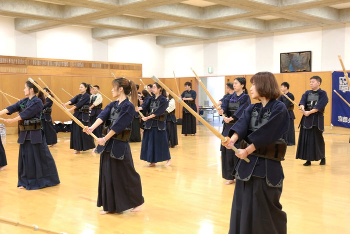 2019年に本学で実施した剣道体験の様子