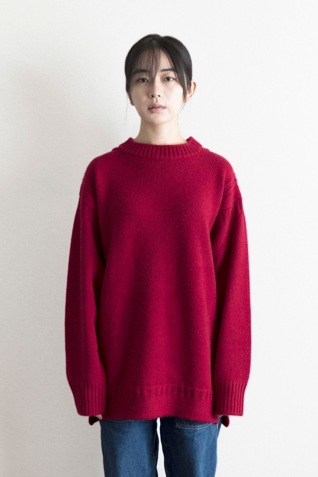 モデル着用女性(赤)