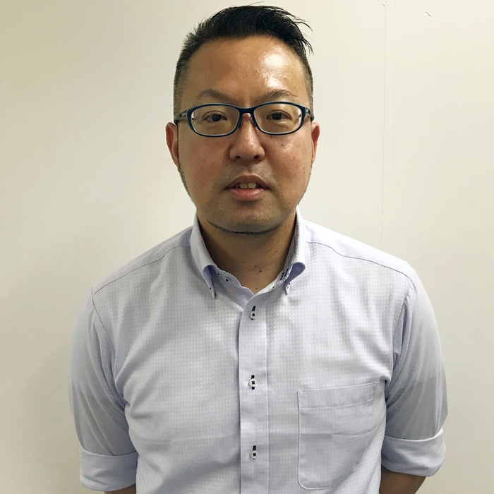 テニスビジネス部 商品企画グループ 髙安(たかやす)