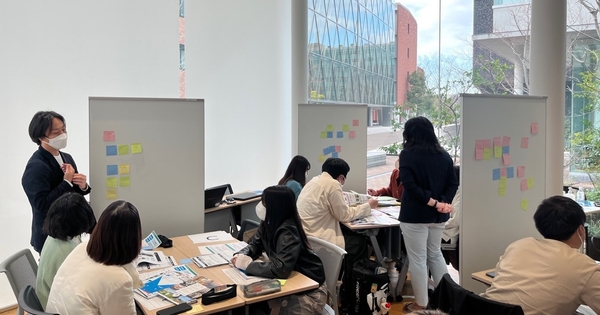 令和5年（2023年）3月に行った「旅行会社の仕事体験会」の様子