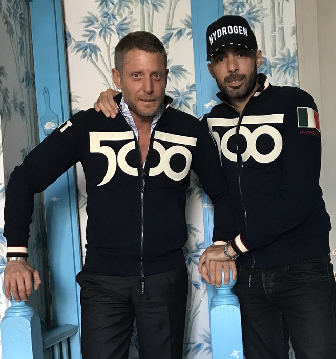 ラポ・エルカーン(左)アルベルト・ブレーシHYDROGENデザイナー(右)