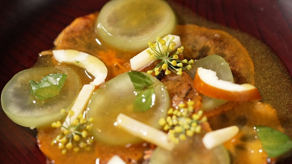 焼き柿とフルーツのマリネ